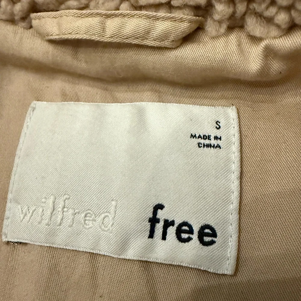 ARITZIA Wilfred Free Tan Teddy Bomber Jacket - Picture 3 of 5